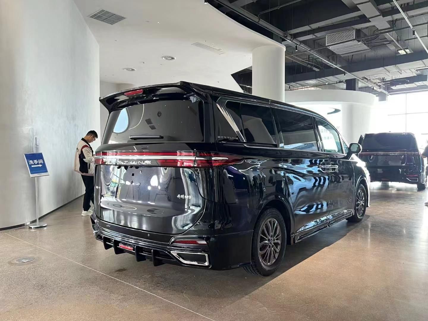 2024超高性价比豪华MPV，一汽纵横家