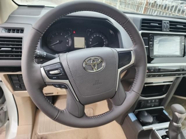 平行进口丰田霸道4000配置颜色内饰详细报价参考