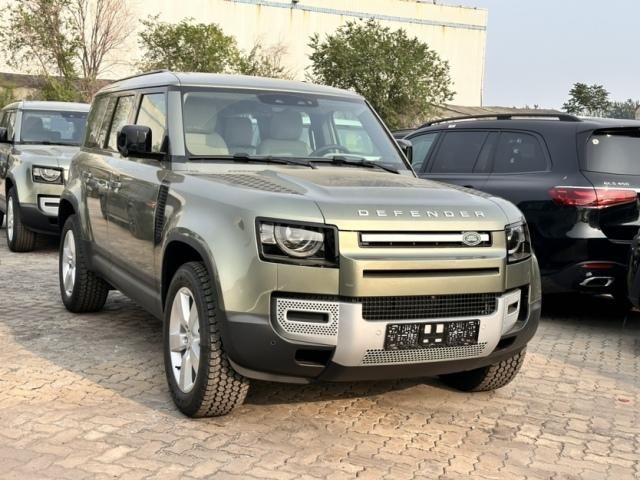 领衔头车2025款路虎卫士柴油欧规平行进口版