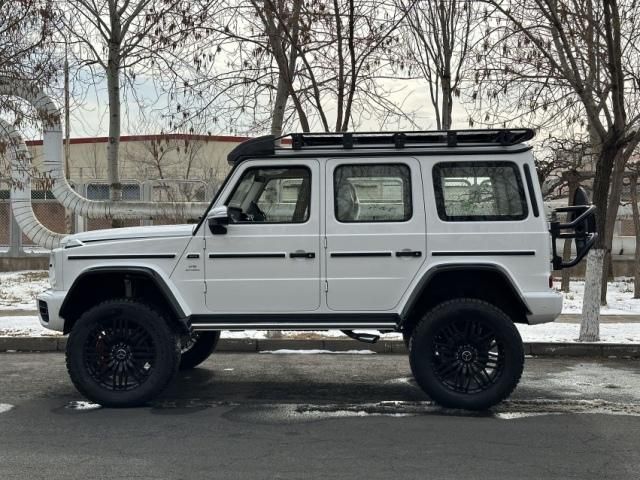 每日好车推荐梅赛德斯奔驰G63 AMG 4x4² 到底为何如此昂贵