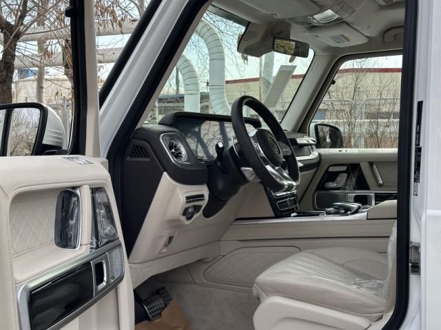 每日好车推荐梅赛德斯奔驰G63 AMG 4x4² 到底为何如此昂贵