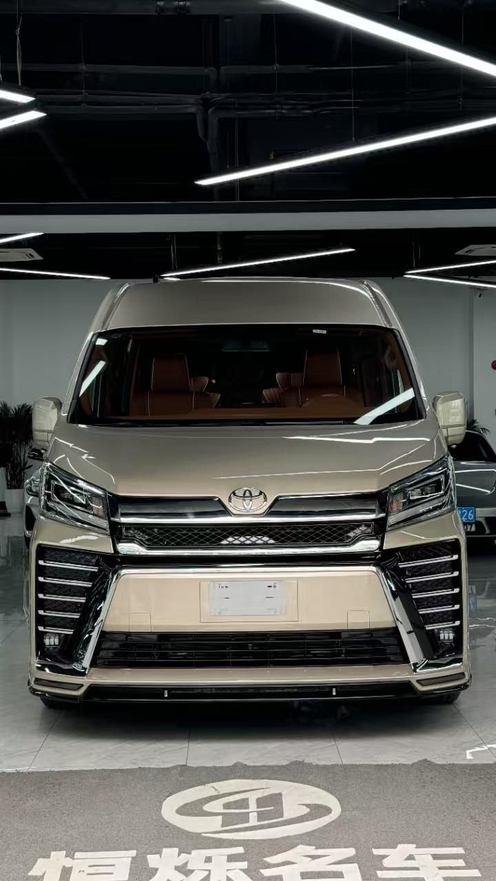 进口丰田大海狮商务车 7座＋半隔断