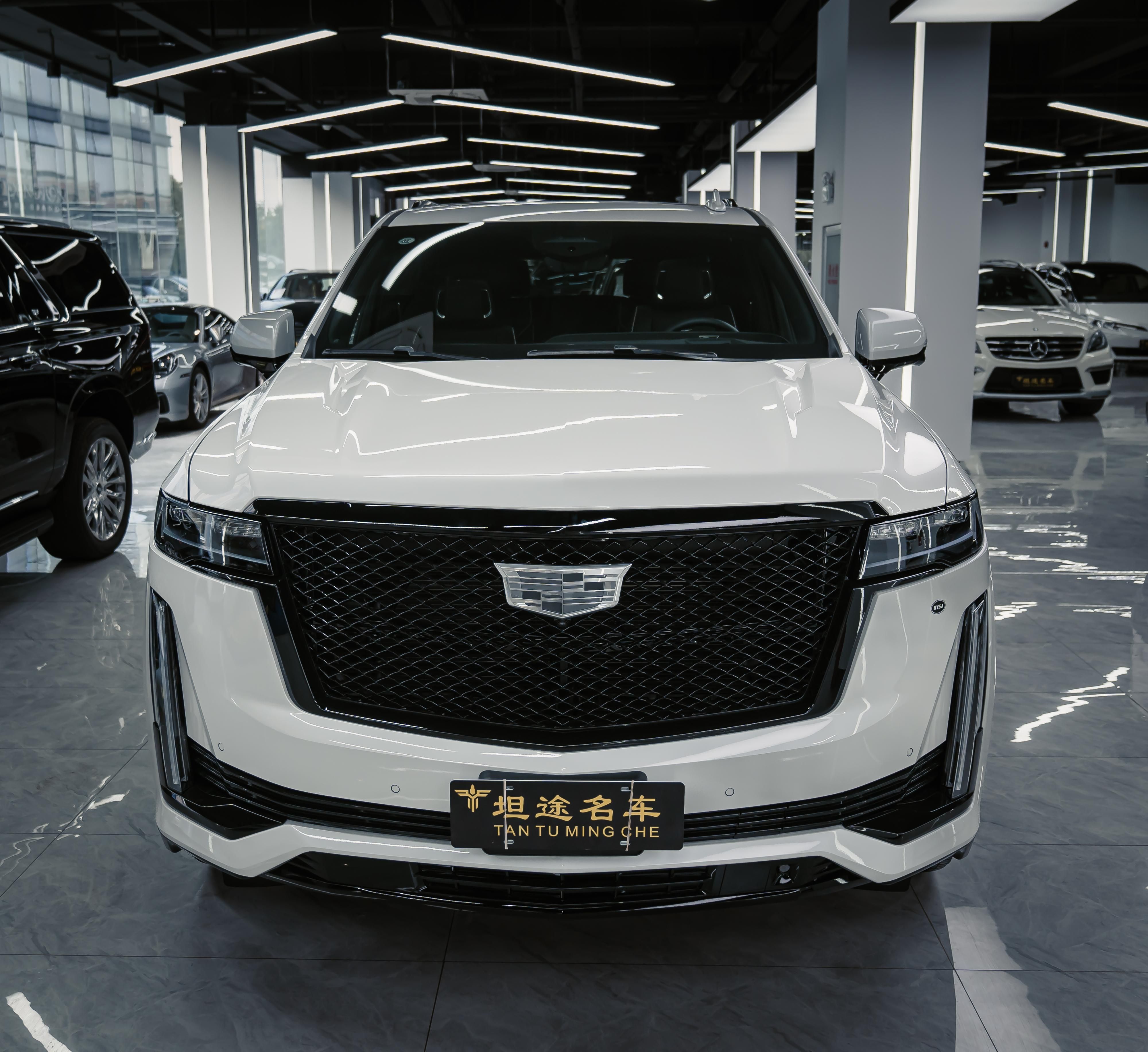 凯迪拉克凯雷德全尺寸豪华 SUV
