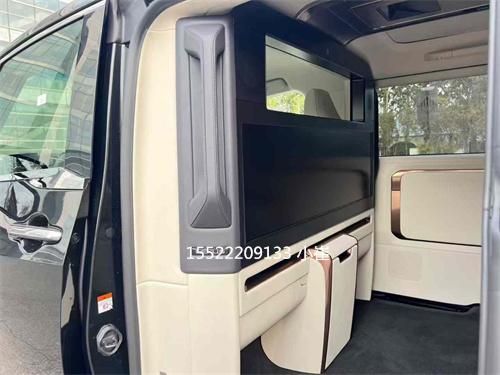 25款雷克萨斯LM350h四座2.5油电混合分期首付60万落地
