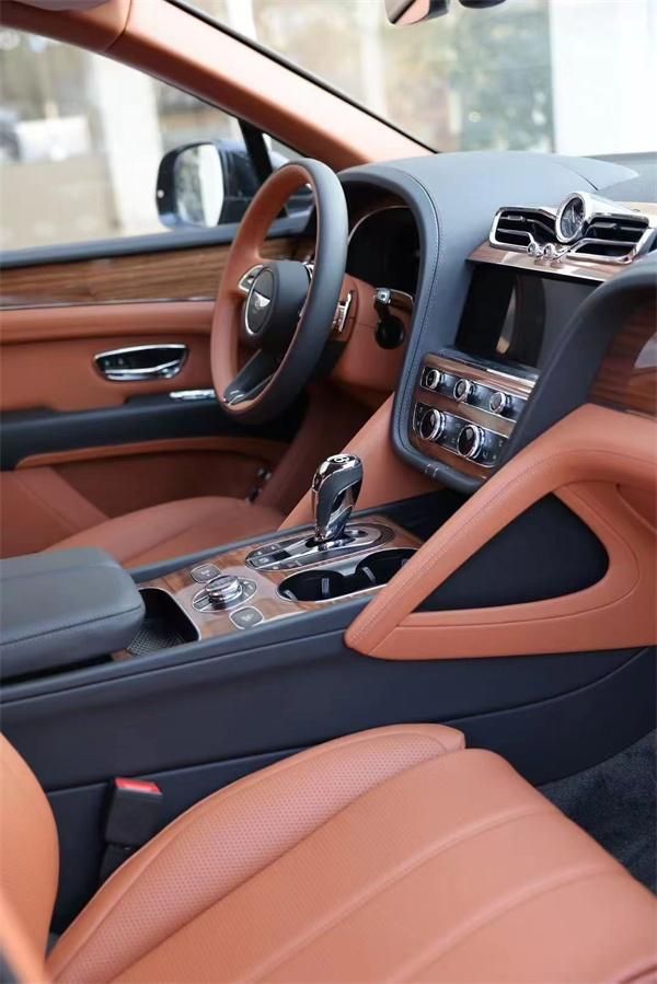 中规宾利添越全国唯一一台四座标轴版 特价现车