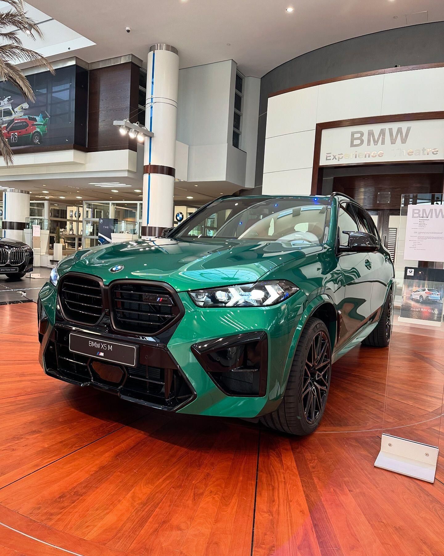 2024款宝马X5 M 豪华SUV新标杆 动力与操控的终极演绎 144.89万起