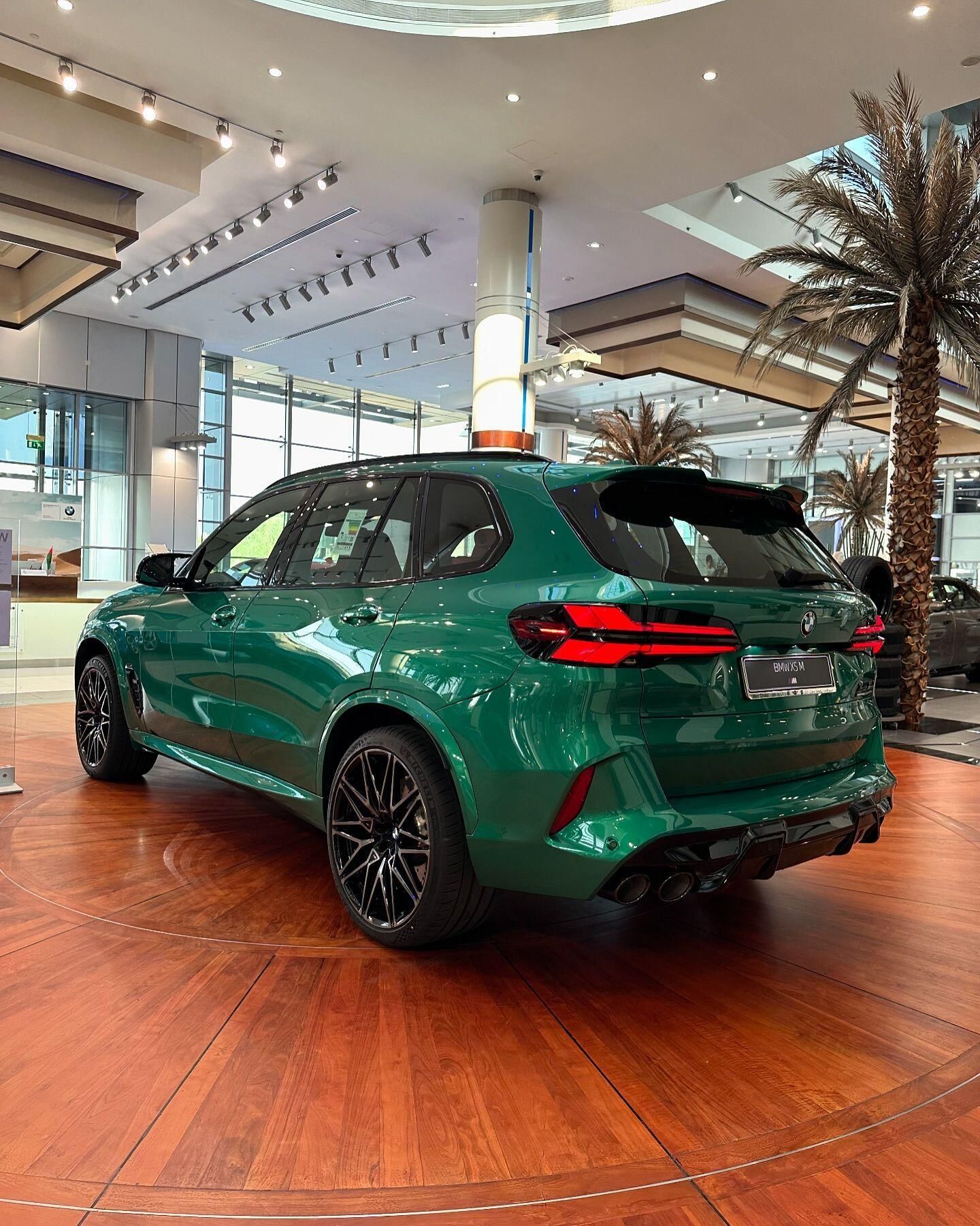 2024款宝马X5 M 豪华SUV新标杆 动力与操控的终极演绎 144.89万起