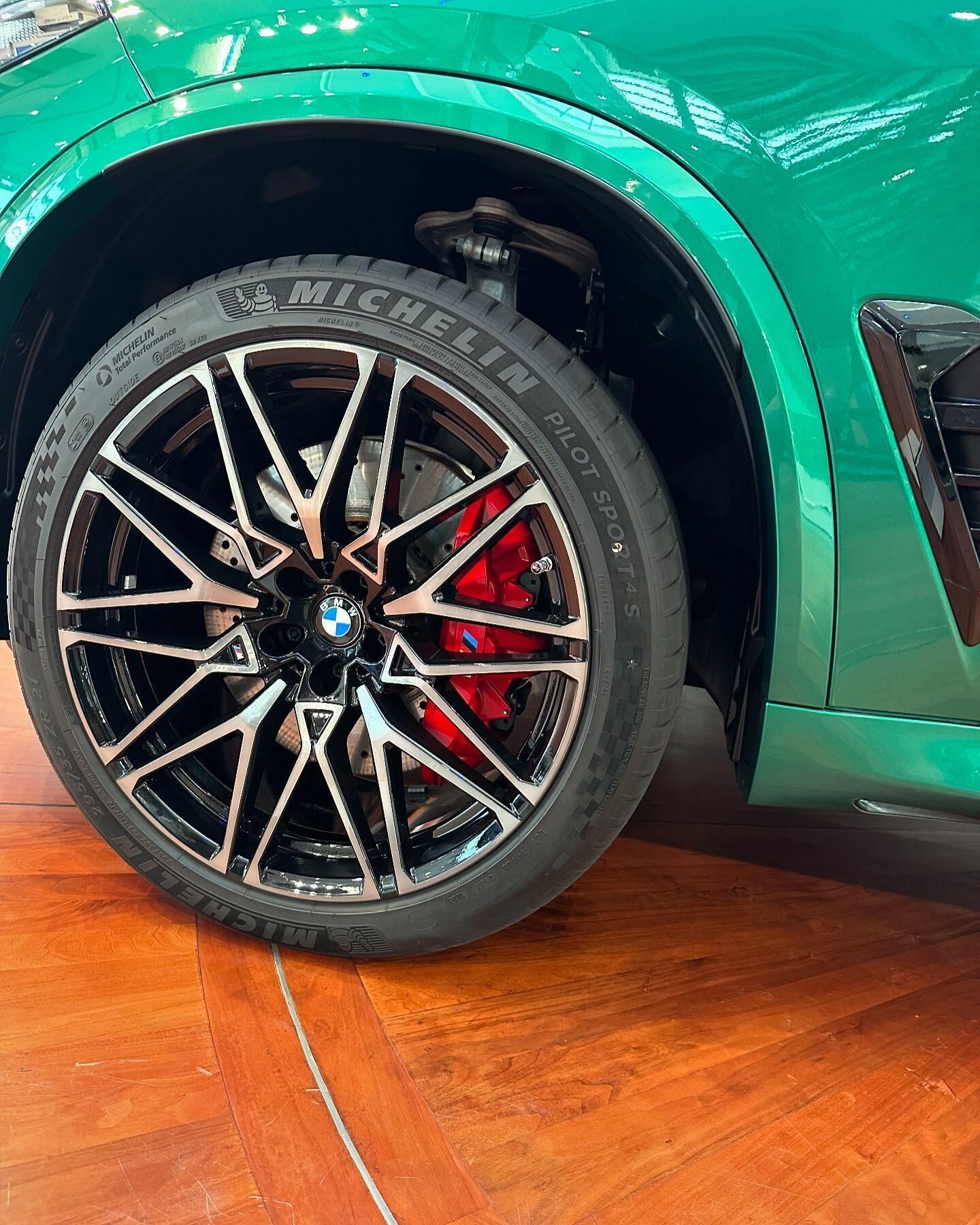 2024款宝马X5 M 豪华SUV新标杆 动力与操控的终极演绎 144.89万起