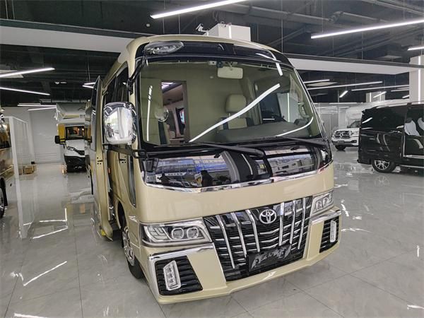安徽合肥市在哪里看丰田考斯特10座巴士商务车现车？