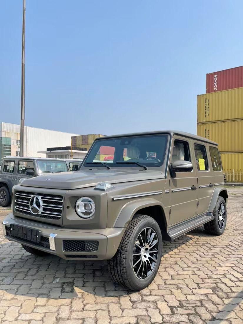 24款奔驰G400d 金典硬派越野 尽显高贵奢华 现车优惠20万起 ！
