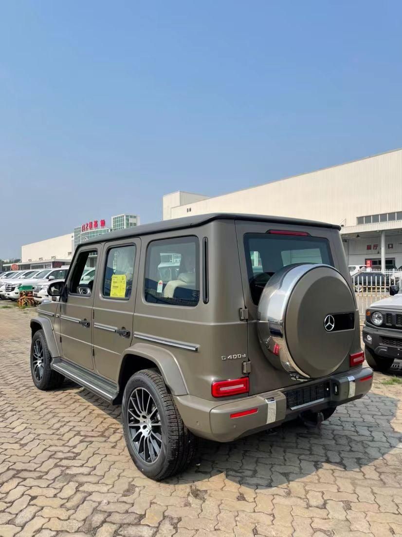 24款奔驰G400d 金典硬派越野 尽显高贵奢华 现车优惠20万起 ！
