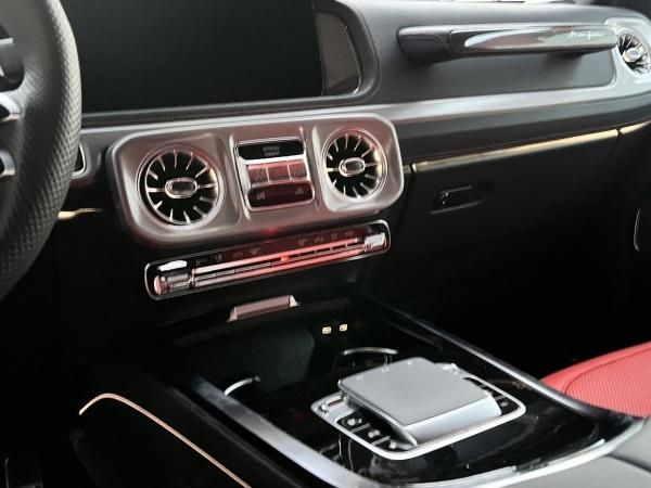 2025款奔驰G550 AMG 4.0T V8 加版平行进口最新报价及配置