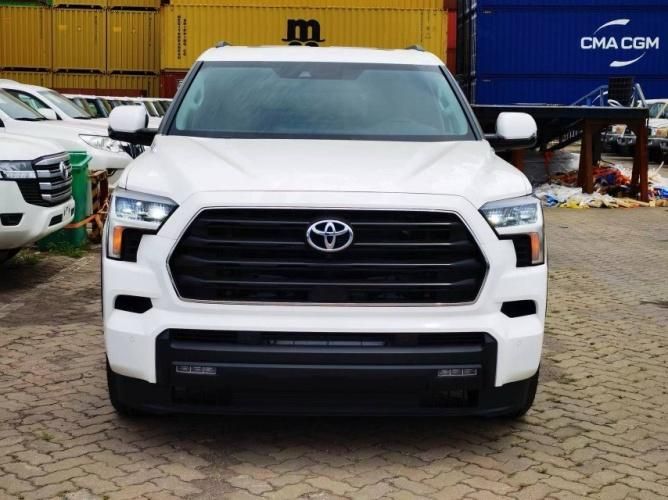 2024款美版丰田红杉3.5T 混动 SR5白/黑天津现车报价88万谈