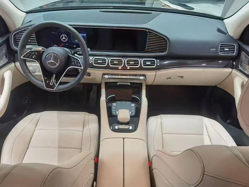 平行进口奔驰GLS450与中规版在配置、价格、售后服务方面的差异