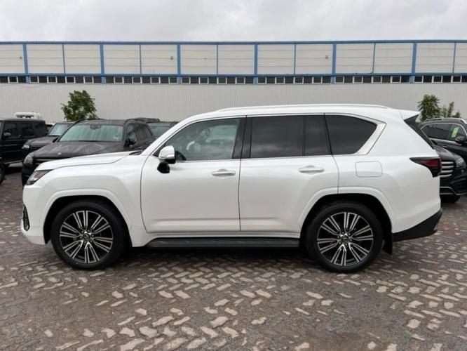 2024加版款雷克萨斯LX600  7座 Luxury豪华白/黑配置解析