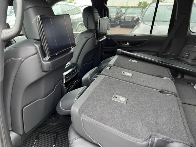 2024加版款雷克萨斯LX600  7座 Luxury豪华白/黑配置解析