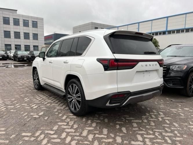 2024加版款雷克萨斯LX600  7座 Luxury豪华白/黑配置解析