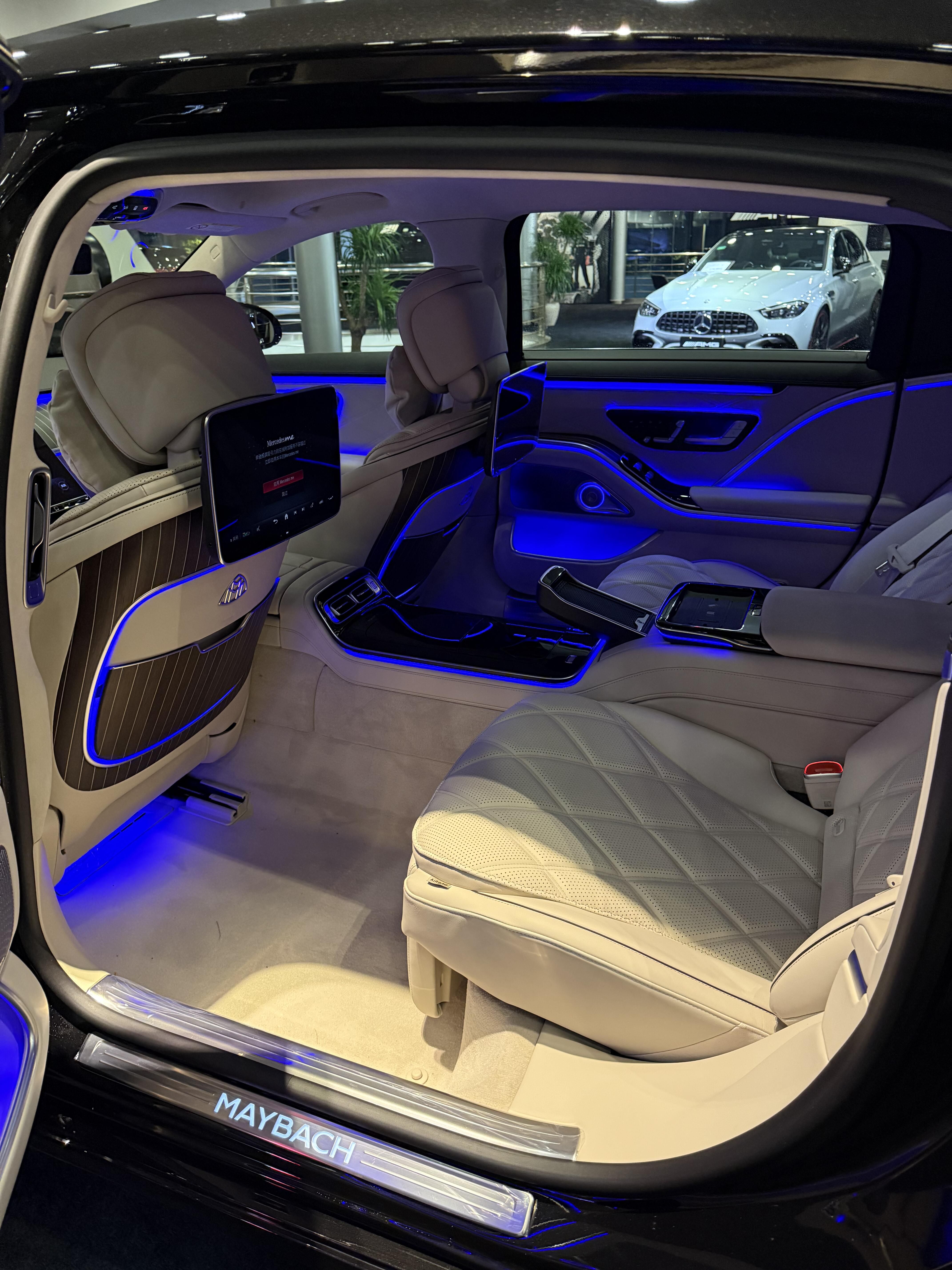 2025 款迈巴赫 S680 极致奢华的陆地座驾