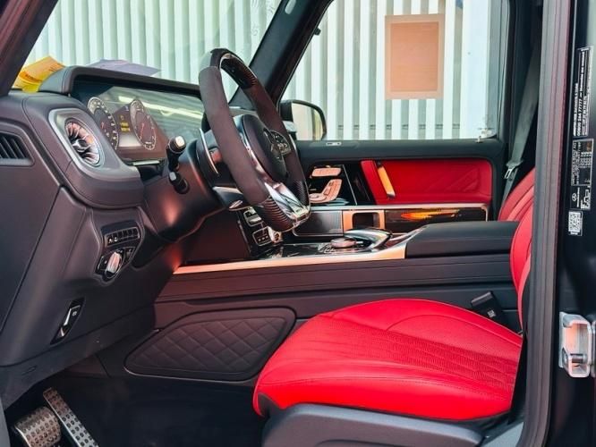 2024款欧规奔驰G63AMG4.0T V8硬派越野港口价格优惠