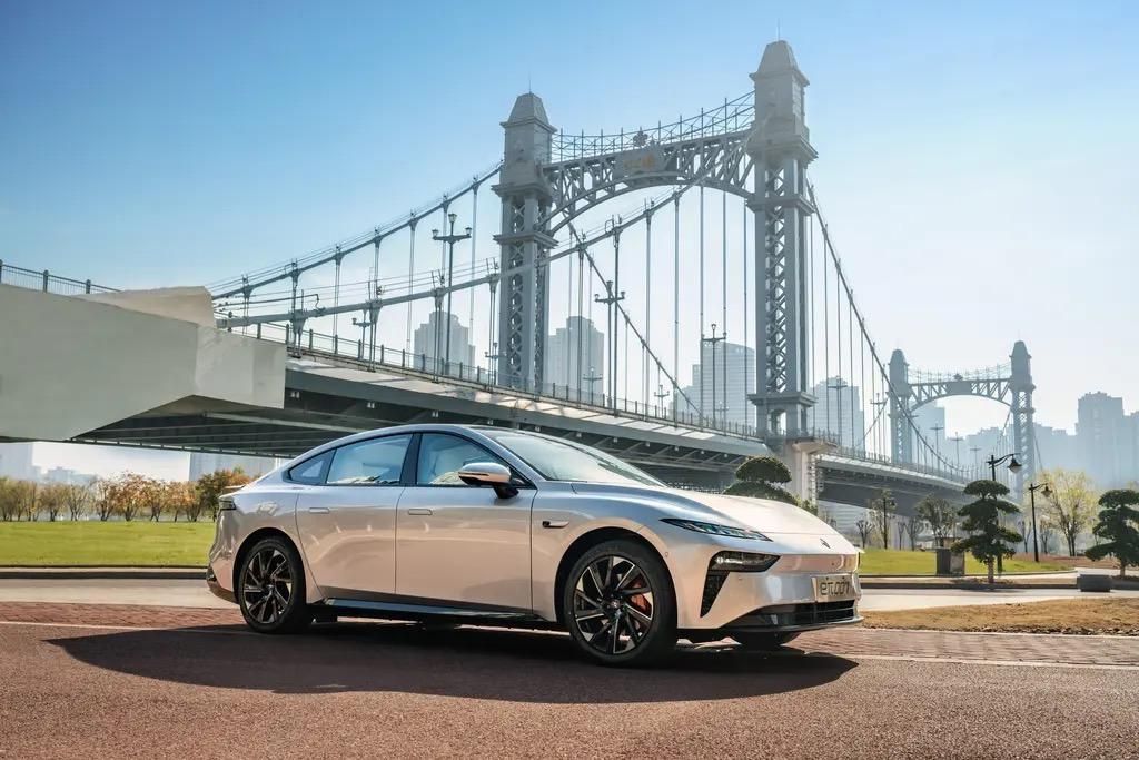 车企暖心服务大放送,护航春节出行