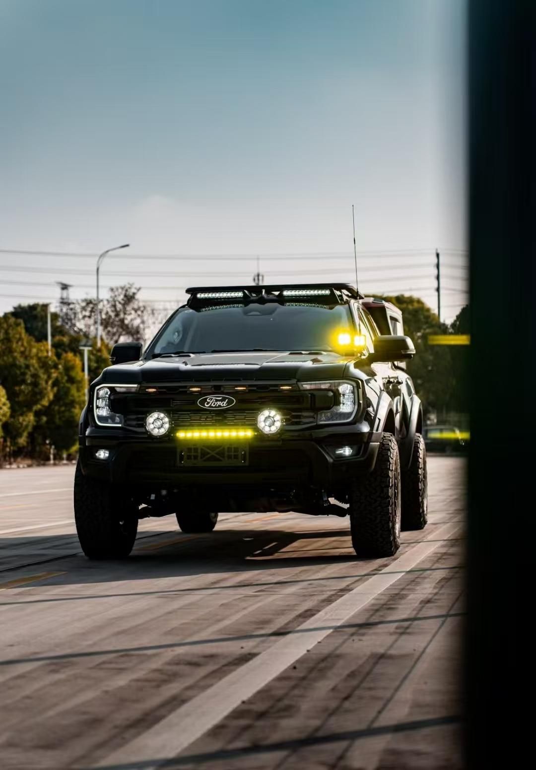 23.98万开硬汉回家!福特Ranger枪骑兵重塑皮卡价值标杆