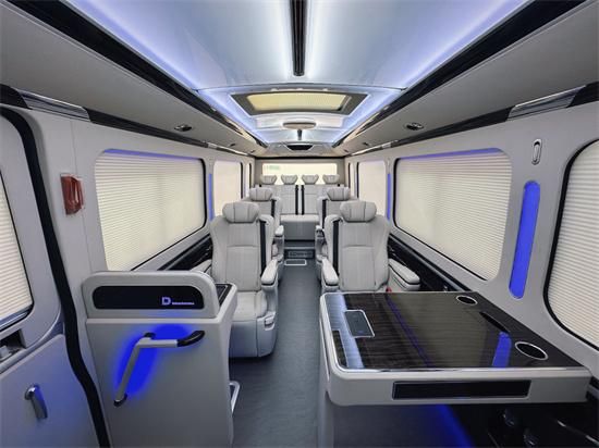 红旗国悦授权商务车定制中心大隆商务车