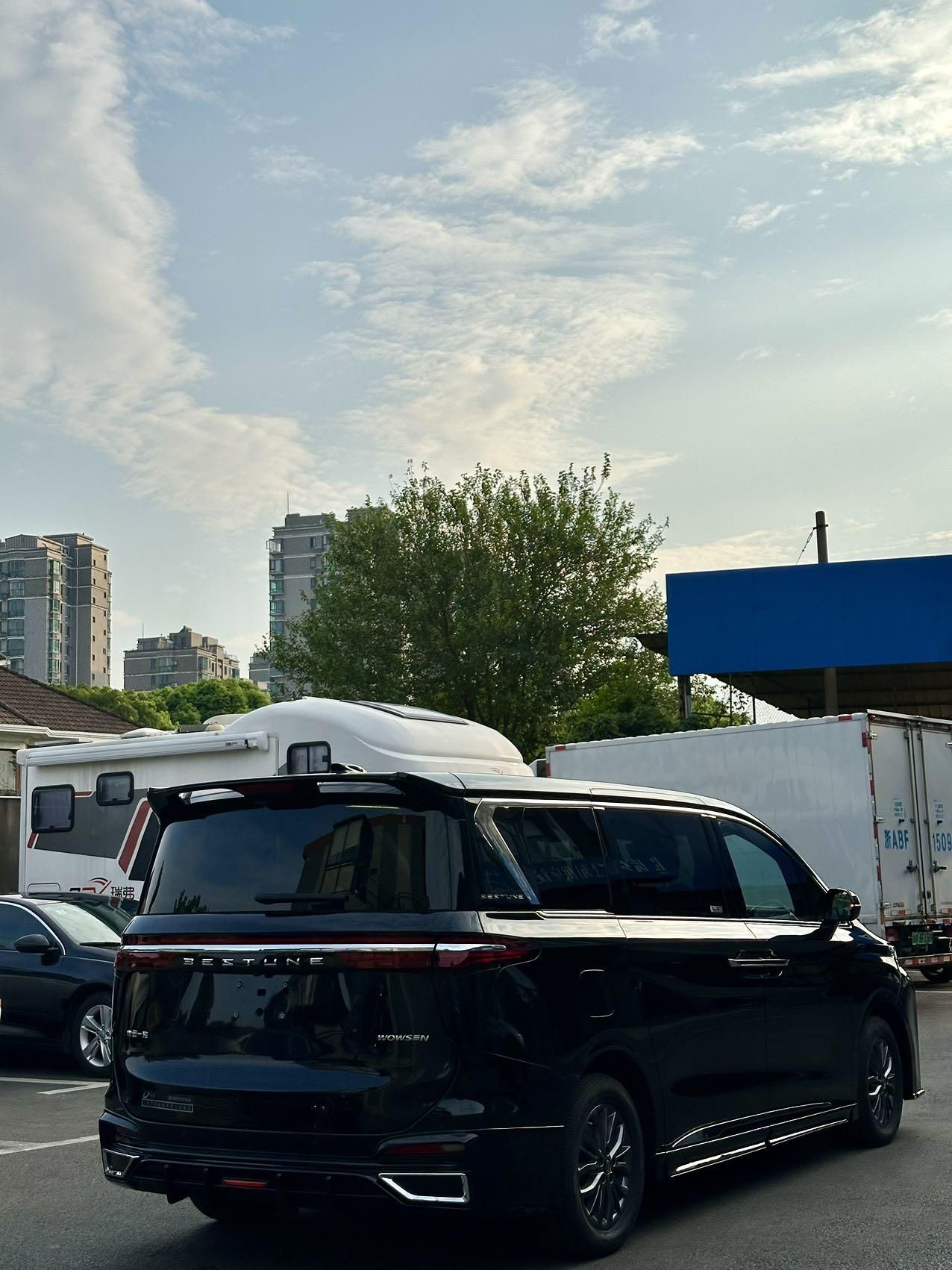 人生第一辆商务车，一汽纵横家