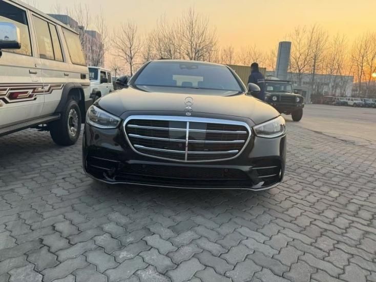 永利皇宫- 永利皇宫官网- 娱乐城APP2025款奔驰S580四驱 长轴 黑红 天津现车最新报价及配置