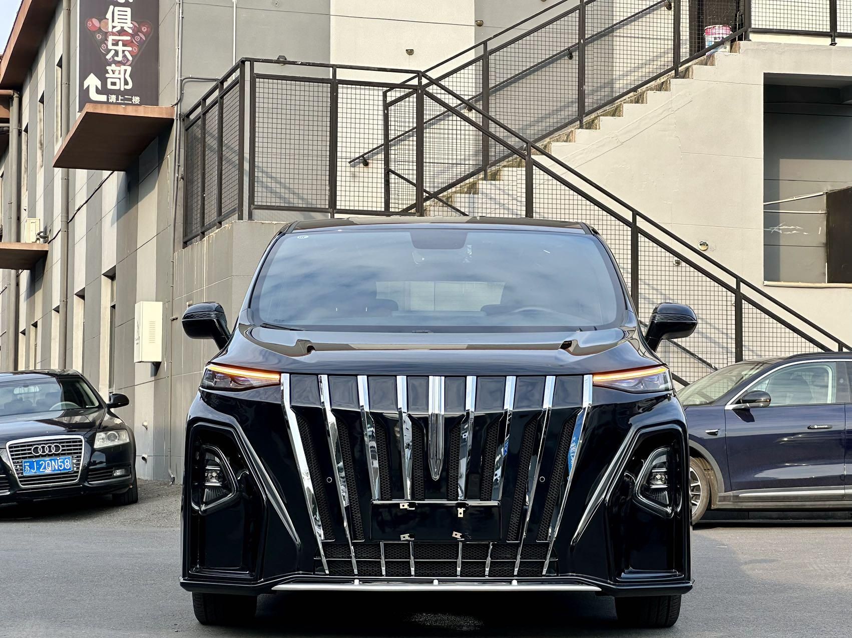 20几万家用商务车怎么选？一汽纵横家