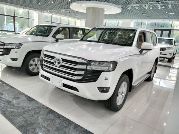 24款丰田酷路泽4.0L现在价格是真合适，比2月份便宜两万多