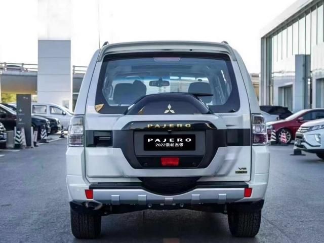 中东版纯进口三菱帕杰罗V93，省油