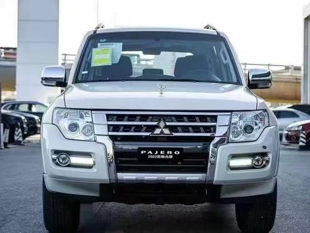 中东版纯进口三菱帕杰罗V93，省油