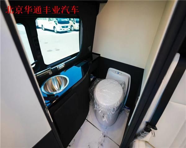 进口丰田海狮七座低配版落地价及保养费用