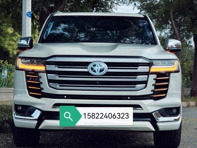 全新丰田酷路泽LC300 4.0L深度评测：硬核越野的传承与革新