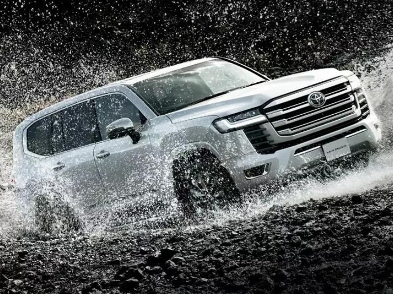 2025款丰田酷路泽已到港，中东版进行了了首次适度更新