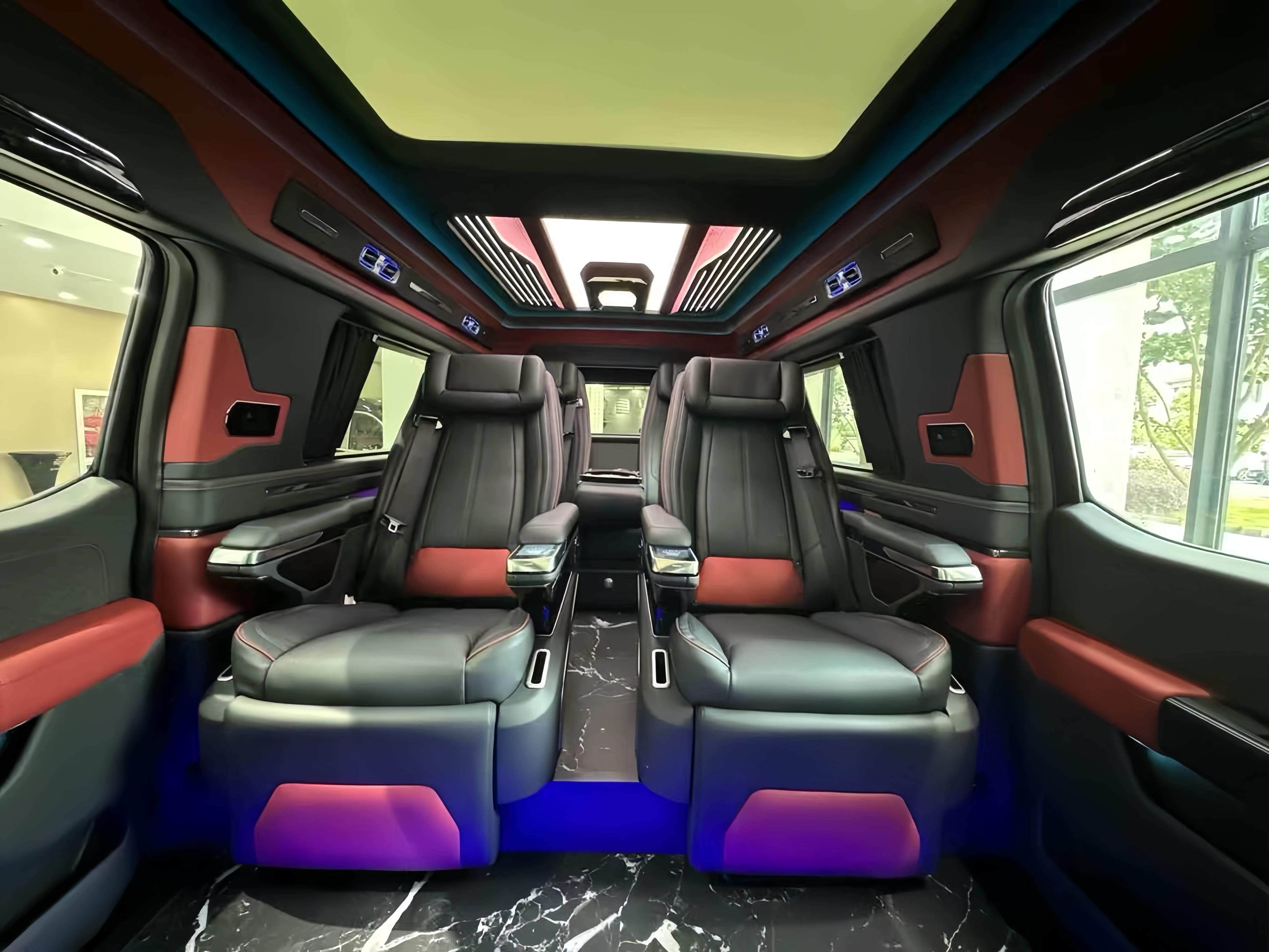 福特勇猛者：可商务可越野