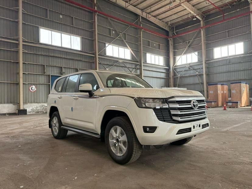 2025款丰田酷路泽4000 GXR 8气 18轮 丝绒天津现车报价73万