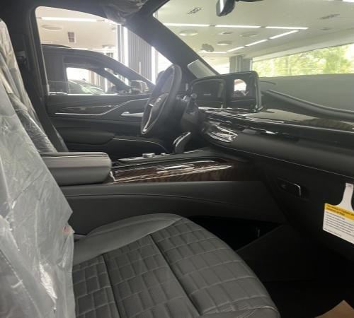 2024款凯迪拉克 凯雷德 6.2L 标轴 运动铂金最新报价 配置