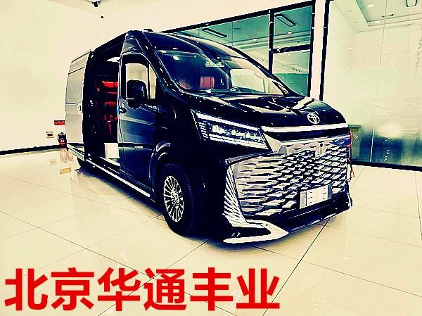 北京朝陽豐田4S店海獅7座現(xiàn)車 2025款落地價直降9萬元