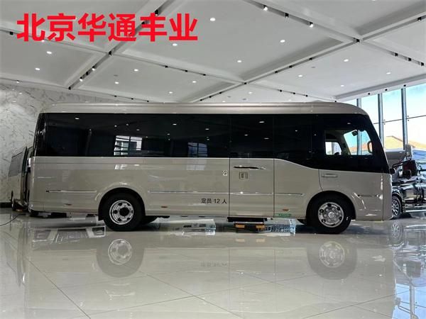 25年红旗国悦12座黑色价格红旗国悦现车价格
