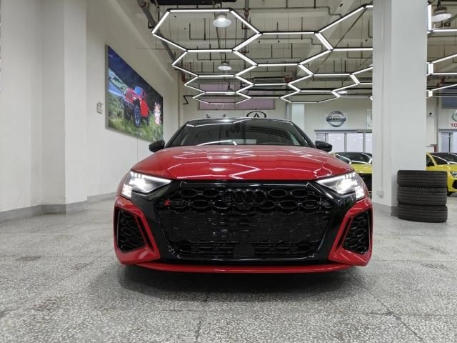 2025款奥迪RS 3 现车实拍<font color='red'>图解</font> 津港最新报价 手续全颜色可选