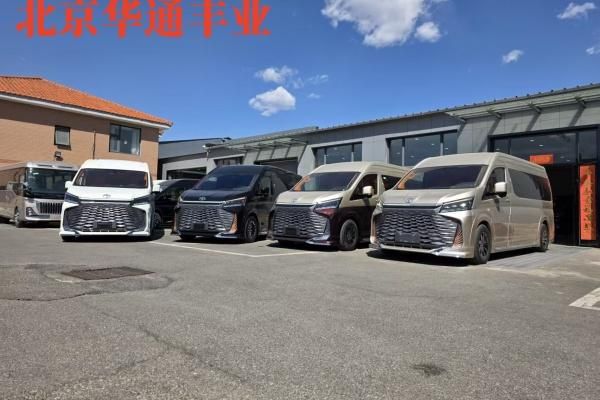 25年丰田海狮顶配价格丰田海狮7座凯撒皇冠版