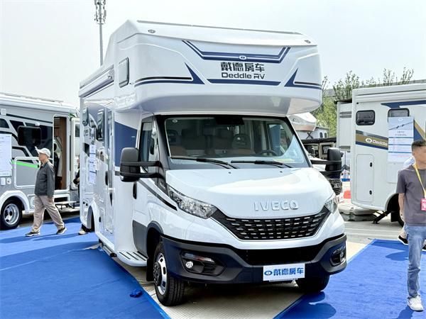 戴德遠航系列進口依維柯無拓展房車：性價比之選，開啟品質旅居