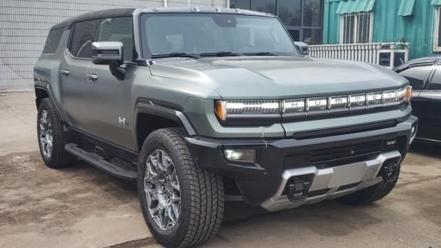 平行进口 25款悍马EV 3X SUV 港口现车实拍 价格直跌50万
