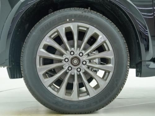 跌破70万 天津港日产阿曼达5.6L现车行情分期价格多少钱