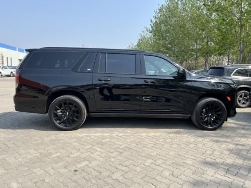 2025款凯迪拉克凯雷德震撼上市 6.2L V8+10AT动力 分期价格多少钱