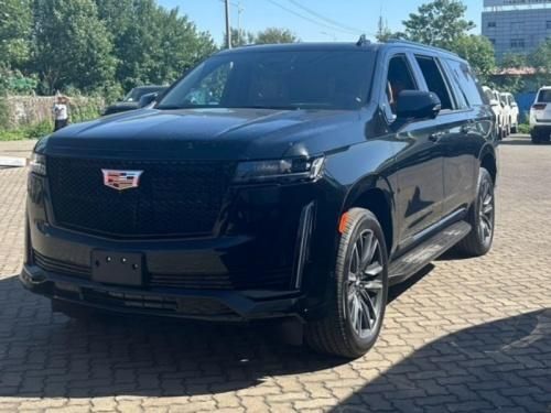 2025款凯迪拉克凯雷德ESV Sport 6.2L V8机械增压狂飙682马力强大