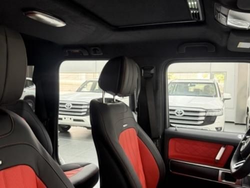 2025款奔驰G63 4.0T V8排量+48V轻混 落地价格多少钱 分期方案