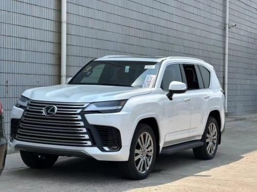 2025款雷克萨斯LX600四座巅峰版落地价多少钱  激光大灯限量配色