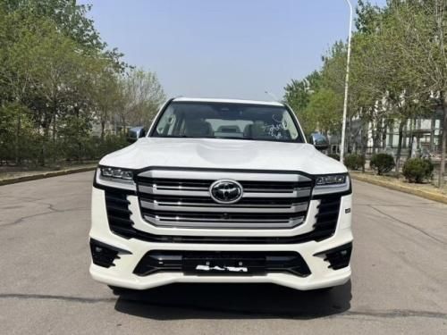 2025款兰德酷路泽全系排量分析 4.0L V6 vs 3.5TT谁更值得选 